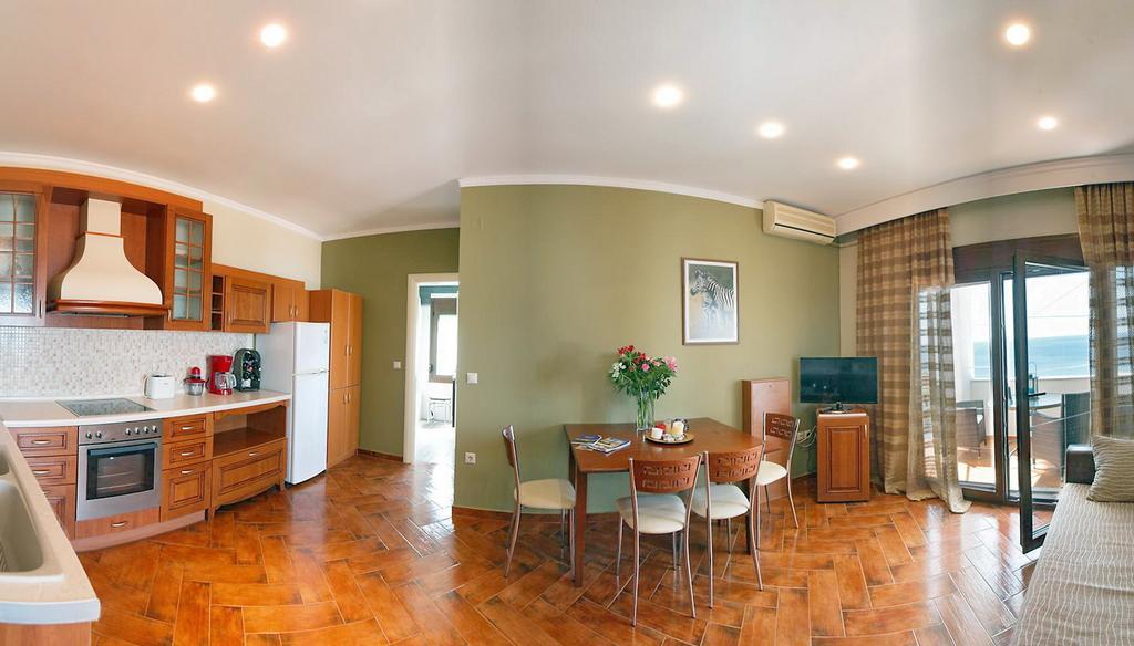 Panorama Apartments Plomari Bilik gambar