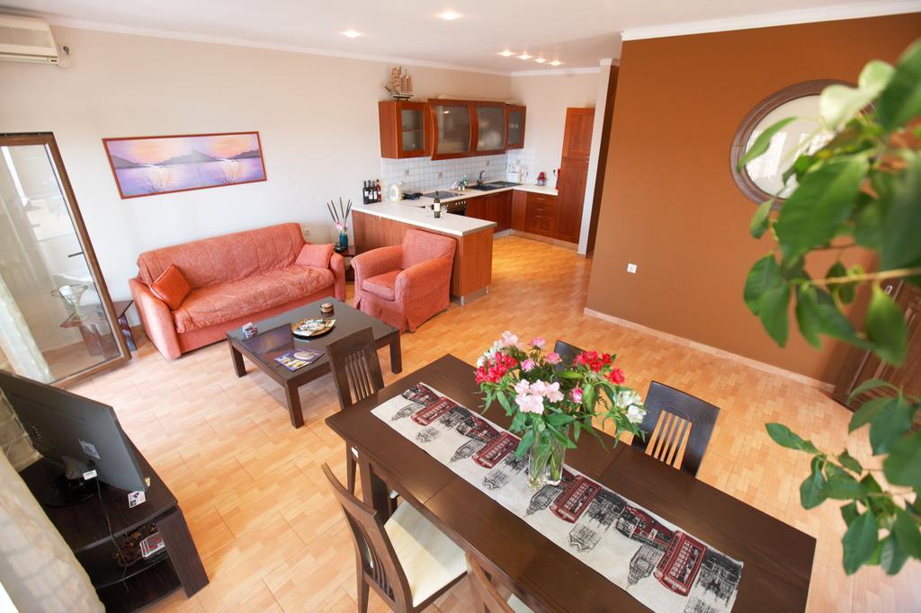 Panorama Apartments Plomari Bilik gambar